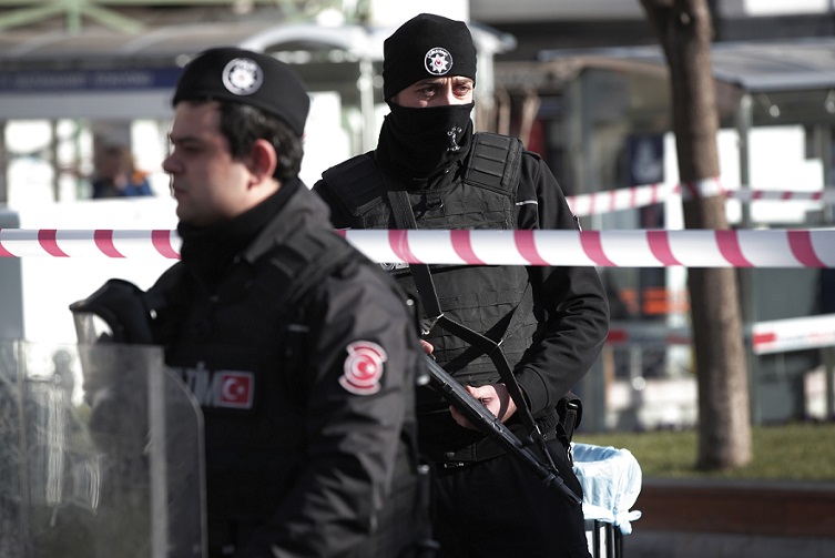 ТЕРОРИСТИЧКИ НАПАД У ИСТАНБУЛУ: Ухапшено 16 терориста Исламске државе; Погинуло 10 особа, 15 рањено